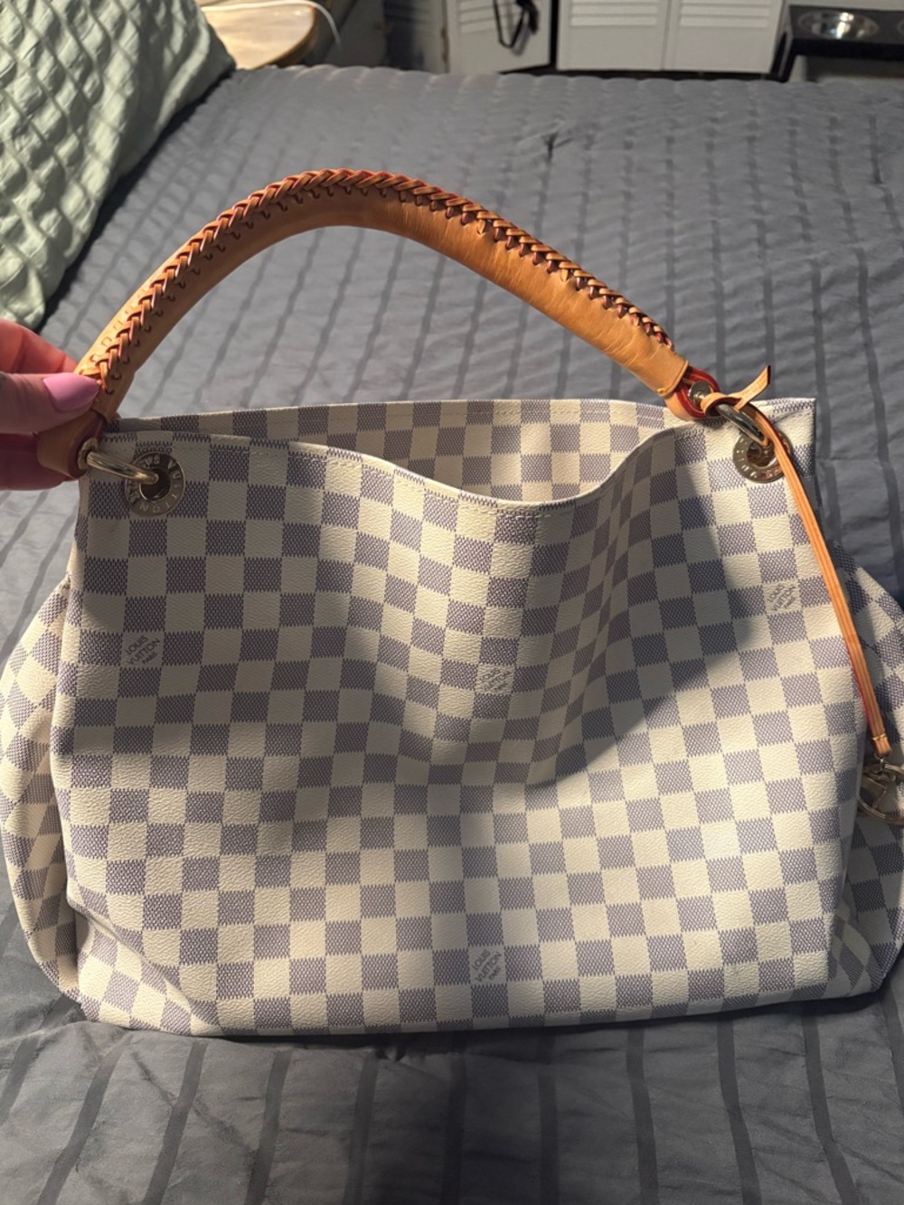 Authentic Louis Vuitton Handbag Purse